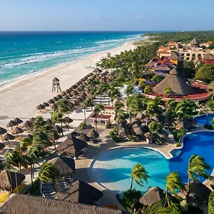 Üdülőközpont Iberostar Waves Quetzal